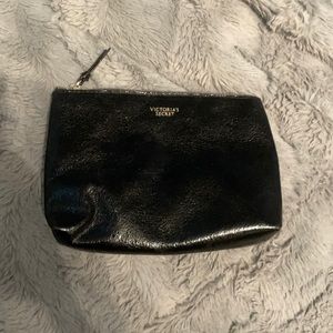NWOt VS small cosmetic bag